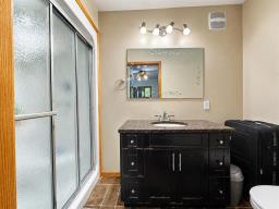 45 Bredin Avenue, Rosenfeld, MB R0G1X0 Photo 10