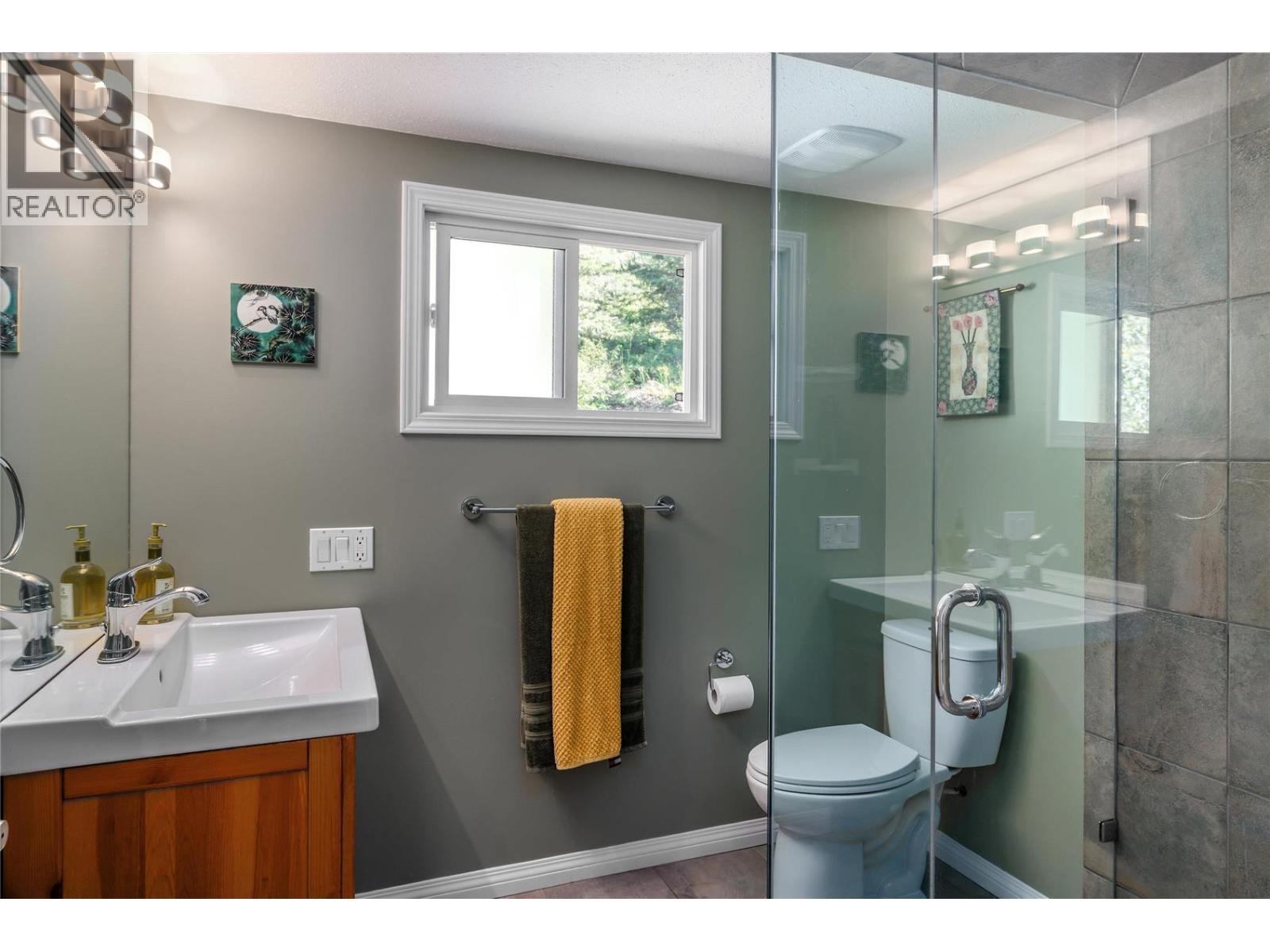  8514 Sun Valley Road, Kelowna