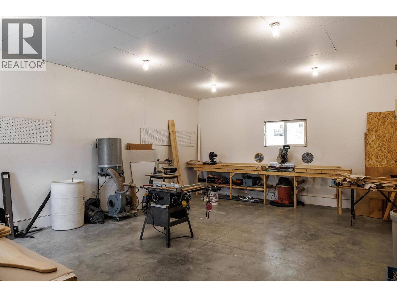  8514 Sun Valley Road, Kelowna