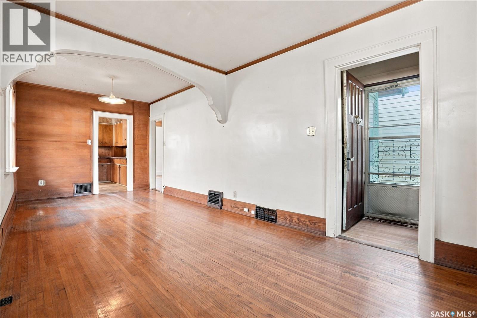 526 7th STREET E - 9