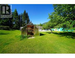 1062 Scamp Road, Castlegar, BC V1N4R3 Photo 23