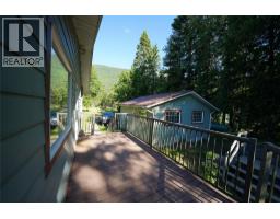 1062 Scamp Road, Castlegar, BC V1N4R3 Photo 45