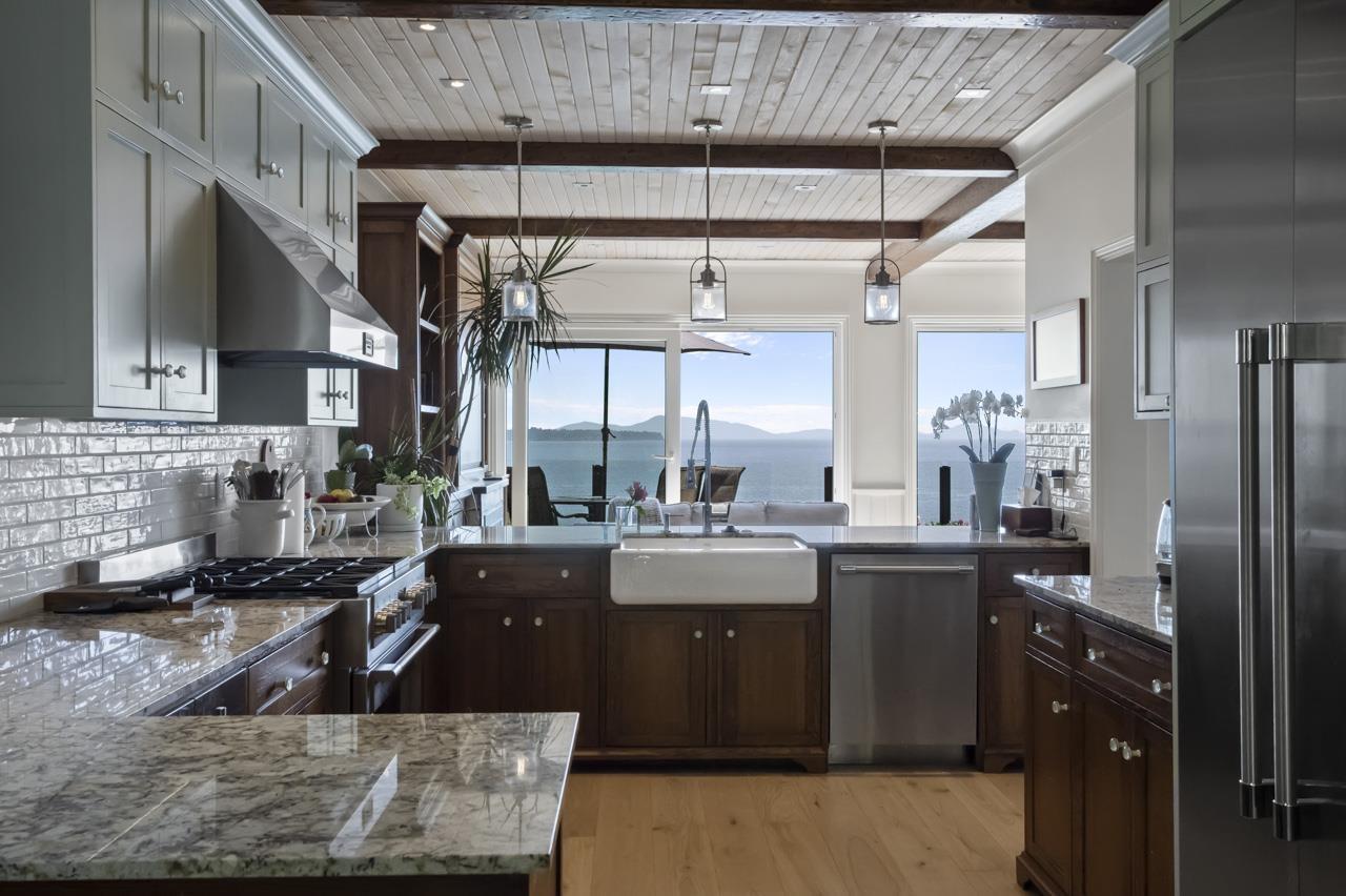 14553 SUNSET DRIVE, White Rock