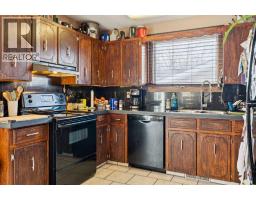 Kitchen - 4617 48 Street, Olds, AB T4H1E2 Photo 6