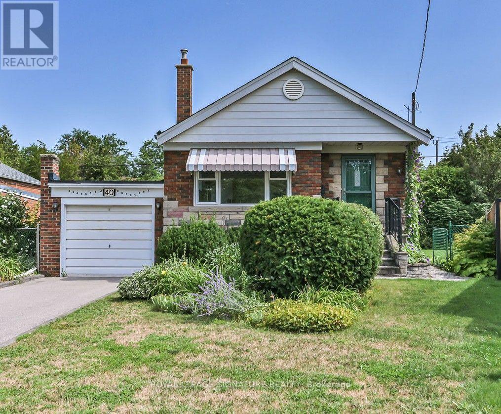 40 Shandara Crescent, Toronto (Wexford-Maryvale), Ontario, M1R1E9, Toronto (Wexford-Maryvale), Ontario — photo 2 of 5