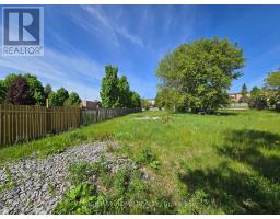 455 The Queensway South, Georgina, ON L4P2C9 Photo 6