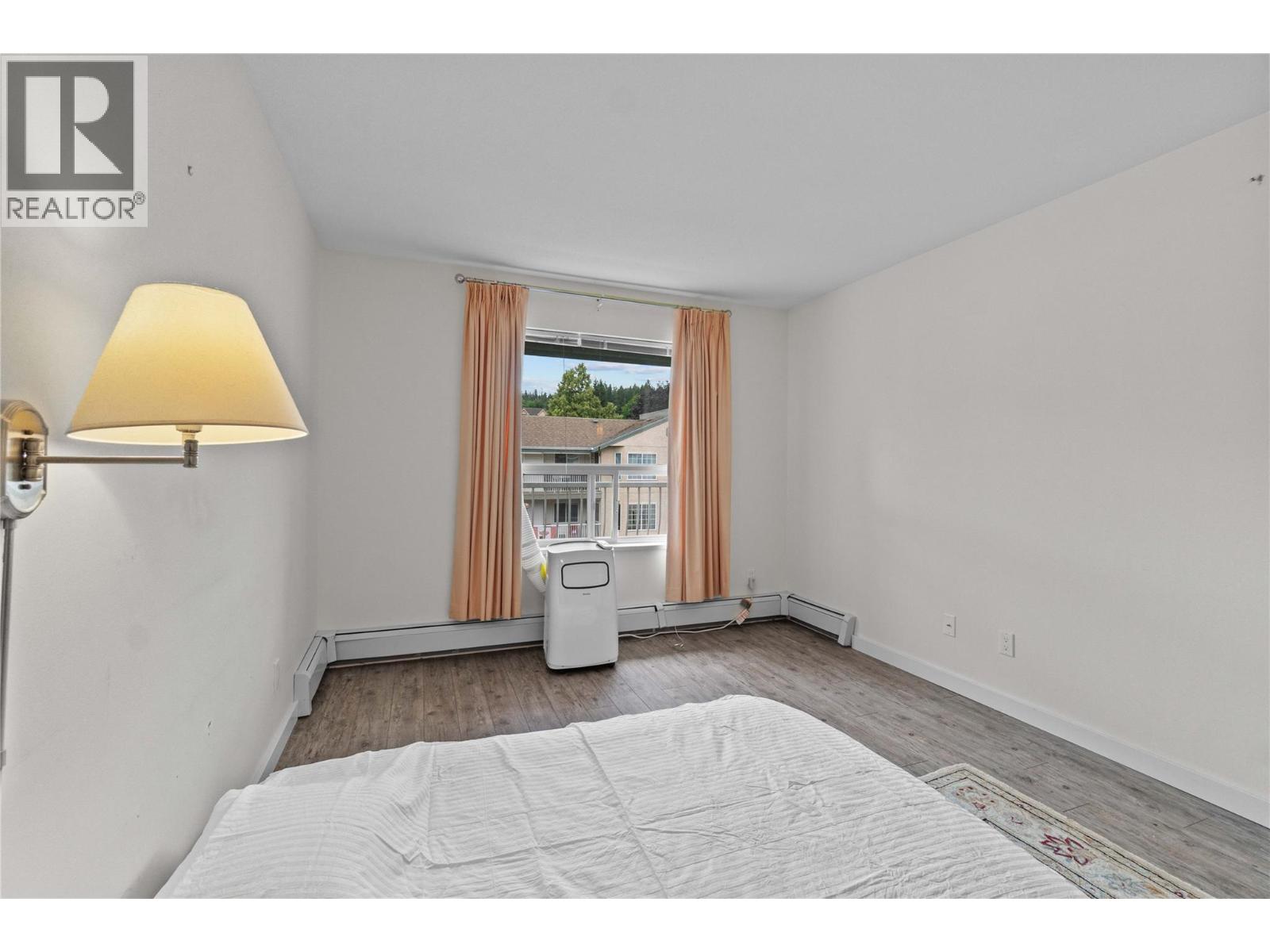#313 250 5 Street SE - 19