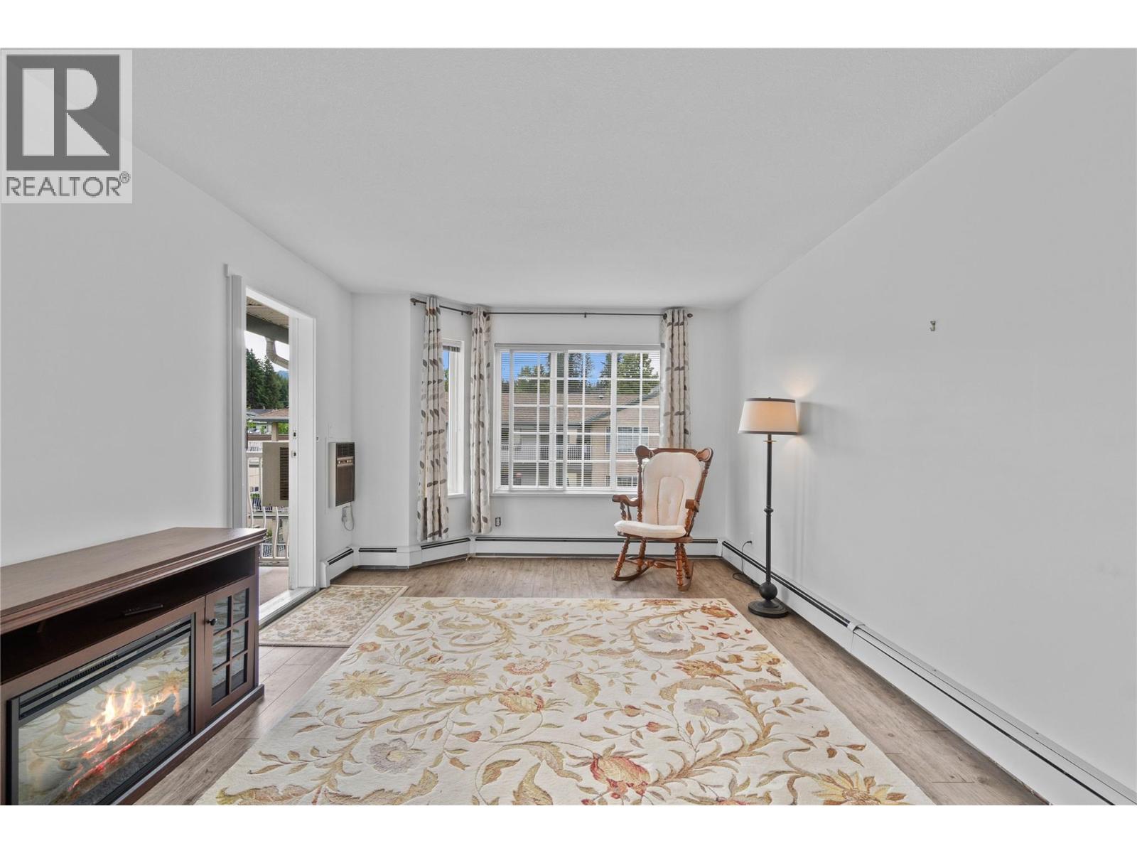 #313 250 5 Street SE - 5