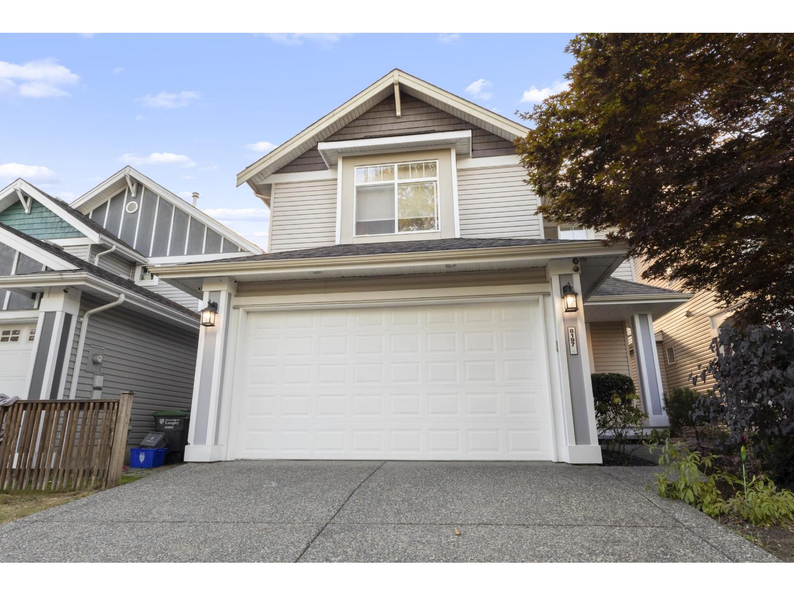 8197 212 Street, Langley, British Columbia, V2Y2C9, Langley, British Columbia — photo 2 of 5