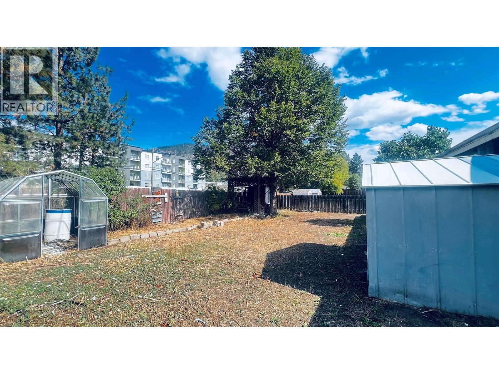 2513 IRVINE Avenue, Merritt