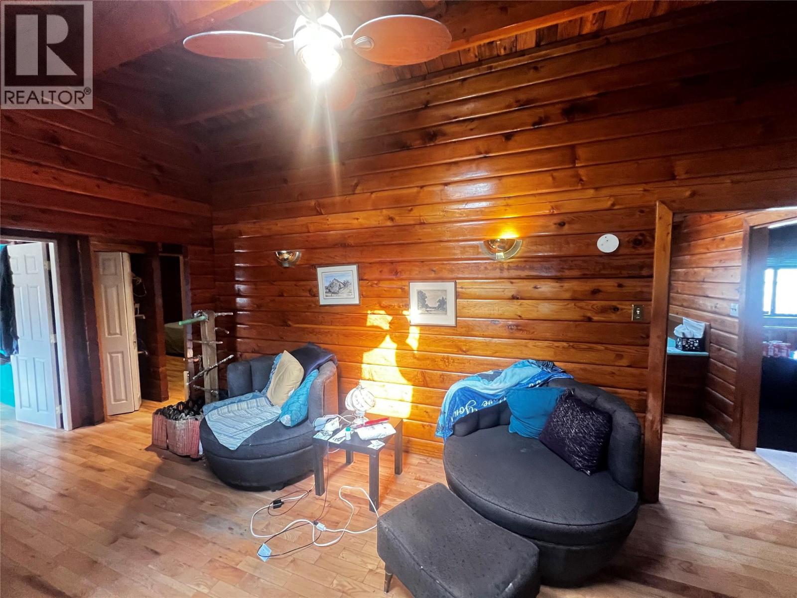 2513 IRVINE Avenue, Merritt