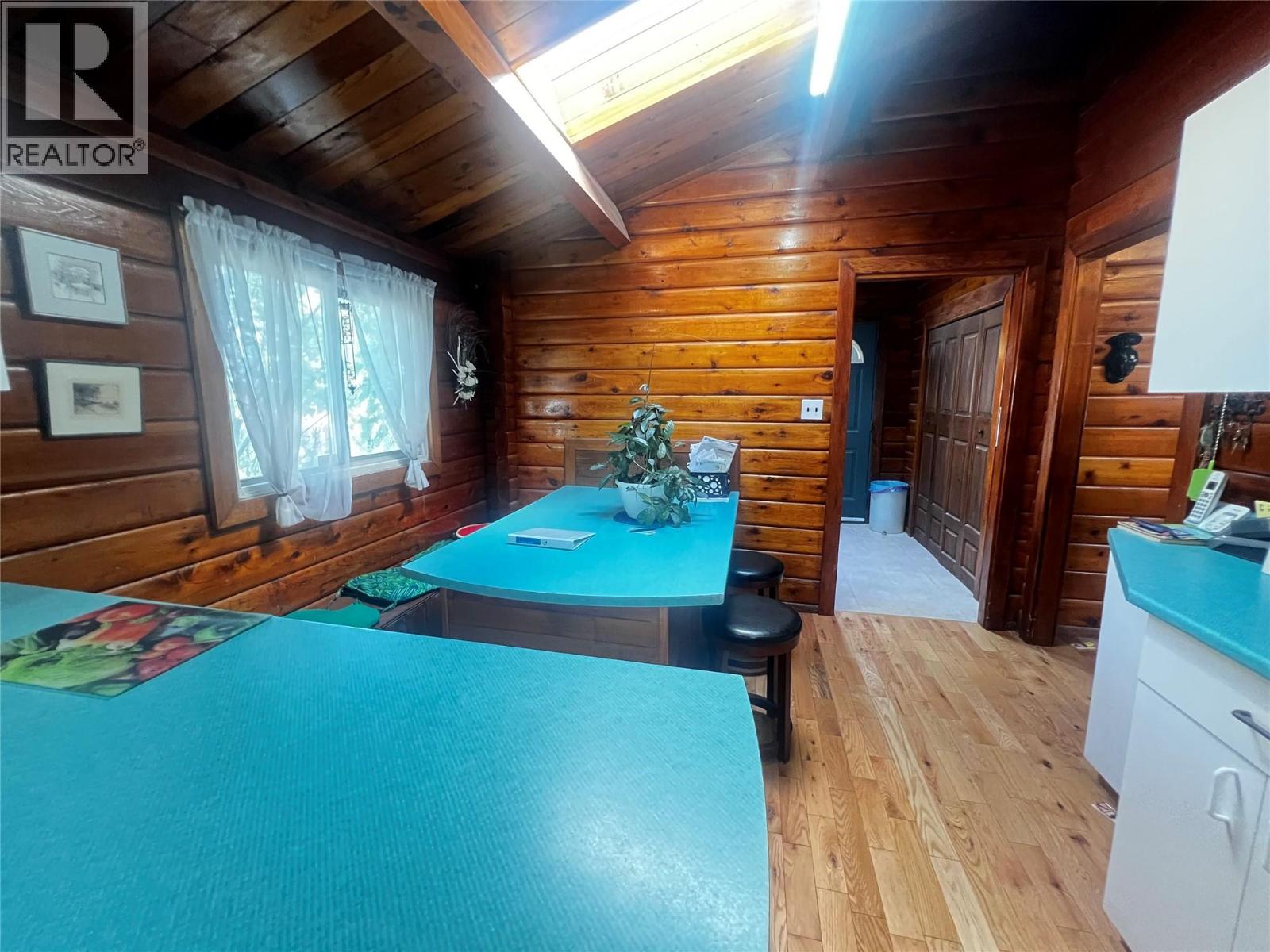 2513 IRVINE Avenue, Merritt