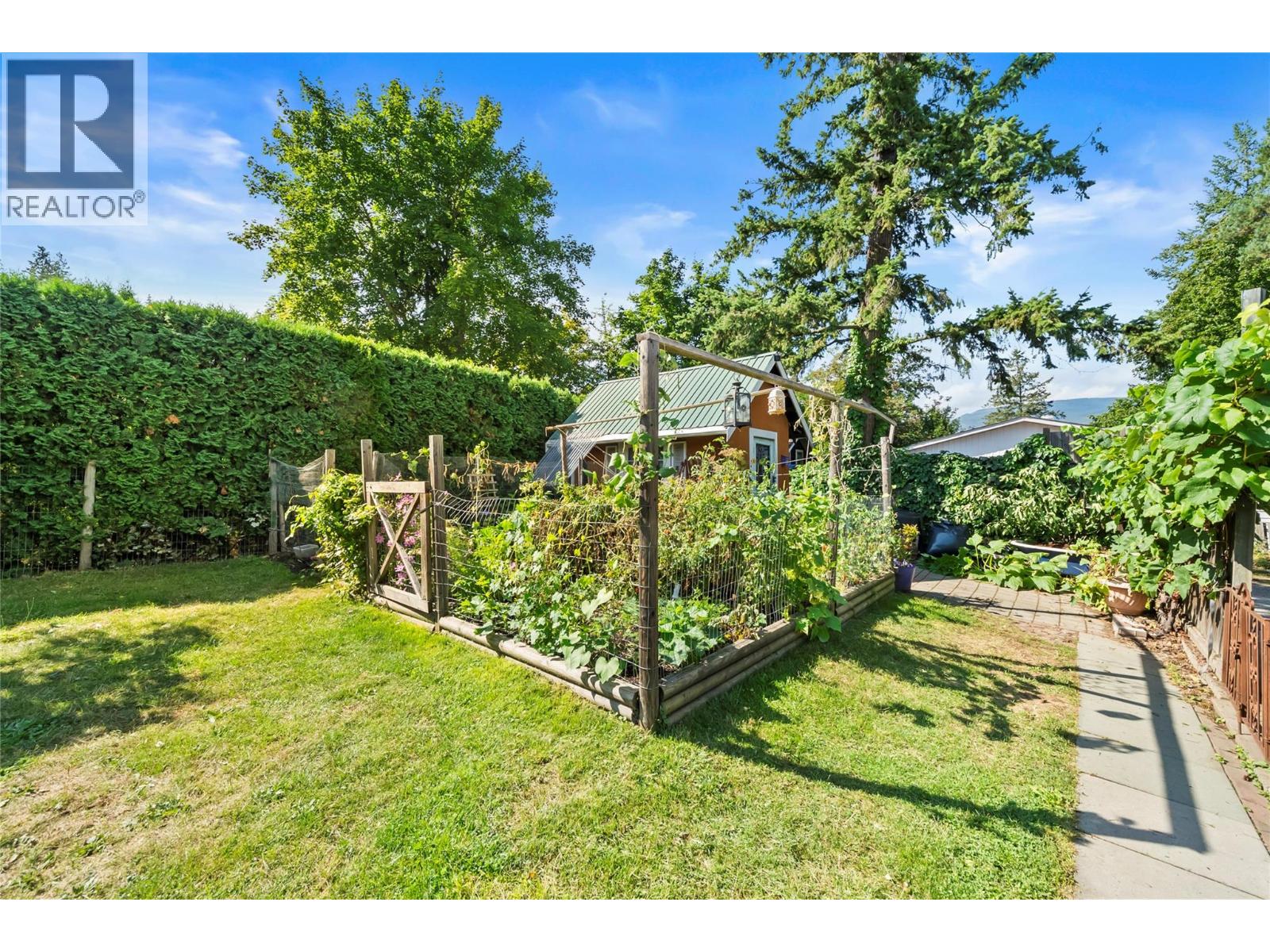 591 6 Street SE, Salmon Arm