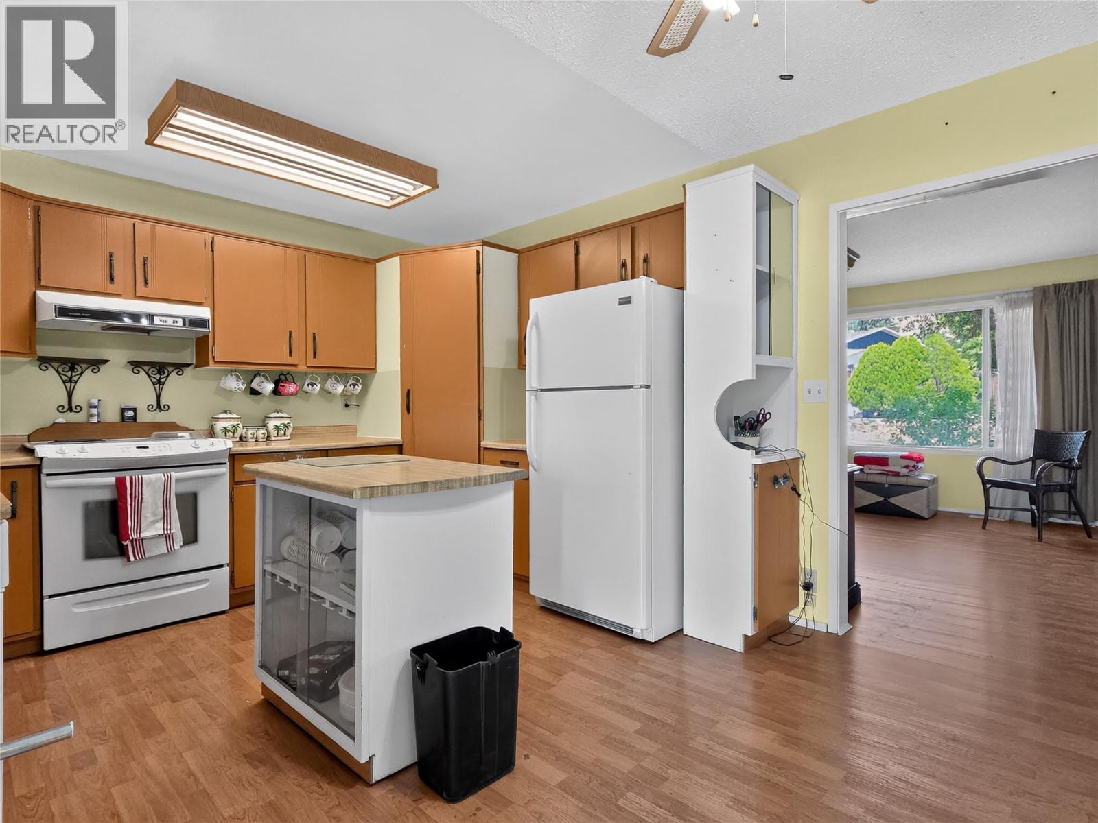 1516 Cumming Boulevard - 10
