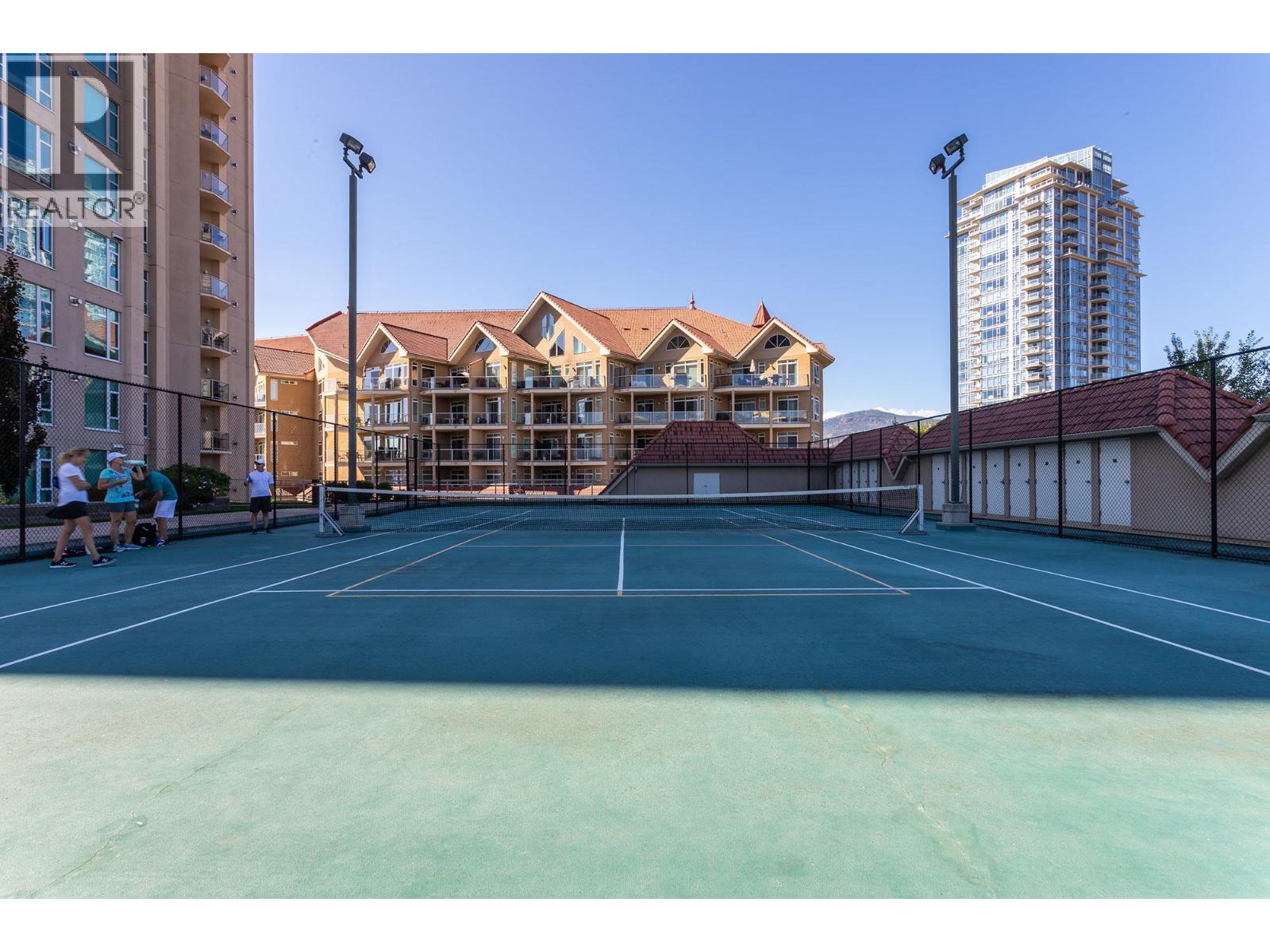 1128 Sunset Drive Unit# 1702, Kelowna
