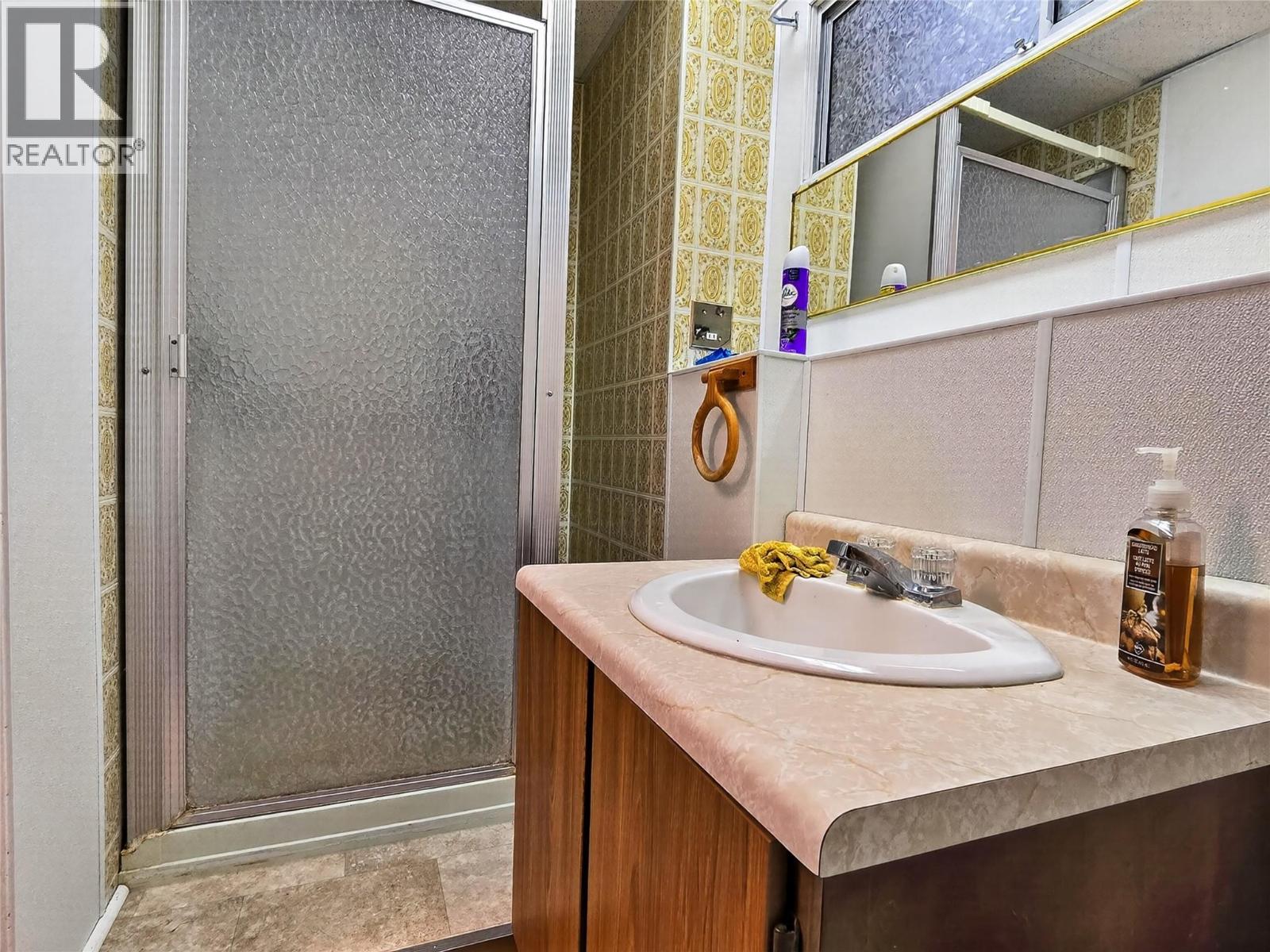 1516 Cumming Boulevard - Image 23