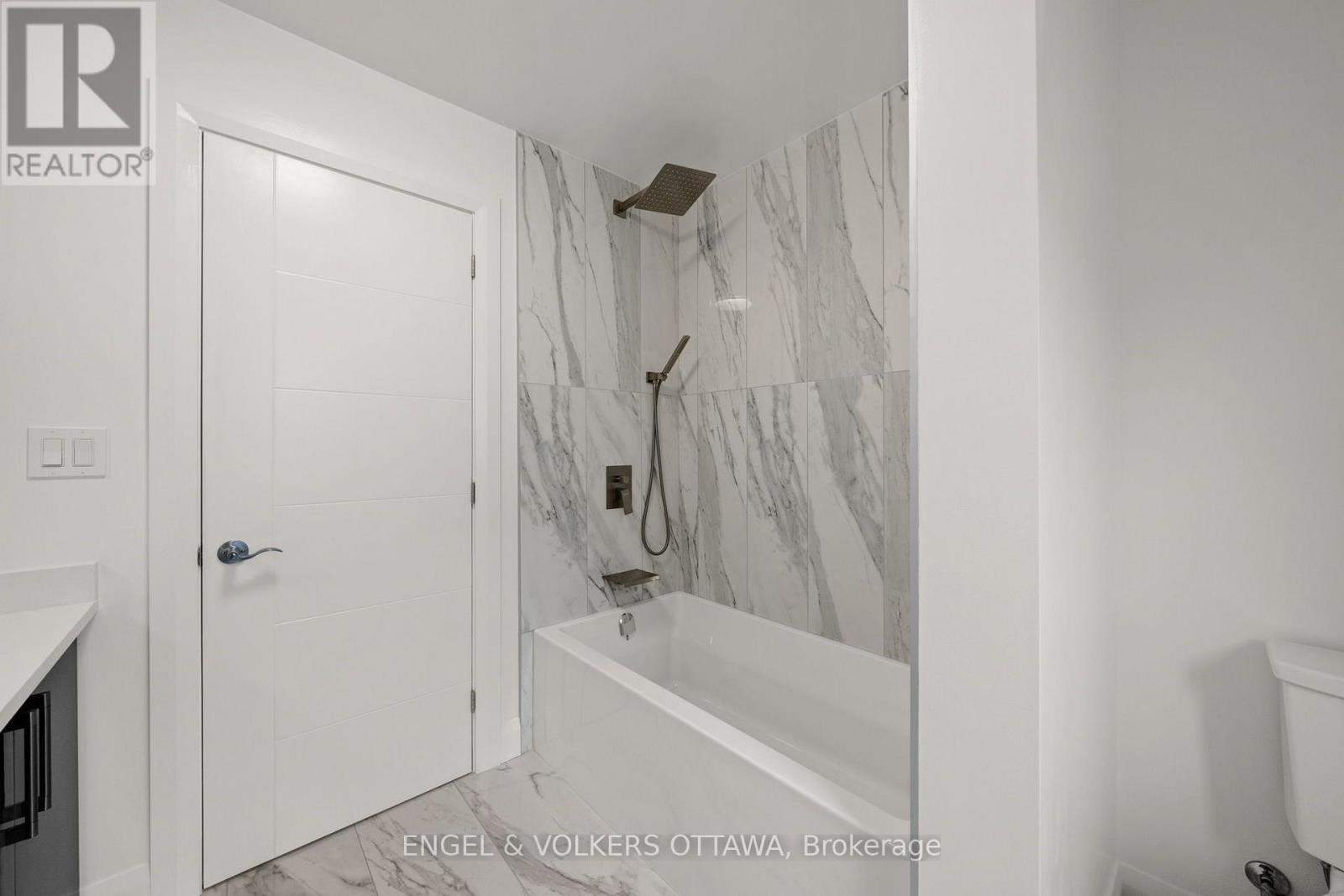 4 Bed, 4 Bath House for Sale in Ottawa – 6933 NOTRE DAME STREET, Ottawa – MLS# X13738972 - Image 33