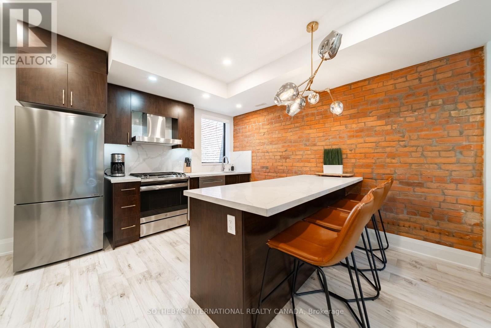 366 ONTARIO STREET - Image 25