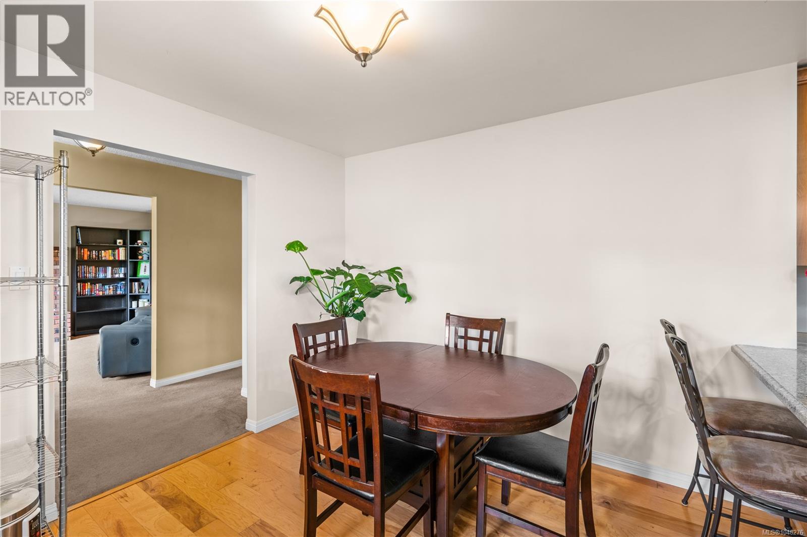 7703 Wallace Dr, Central Saanich