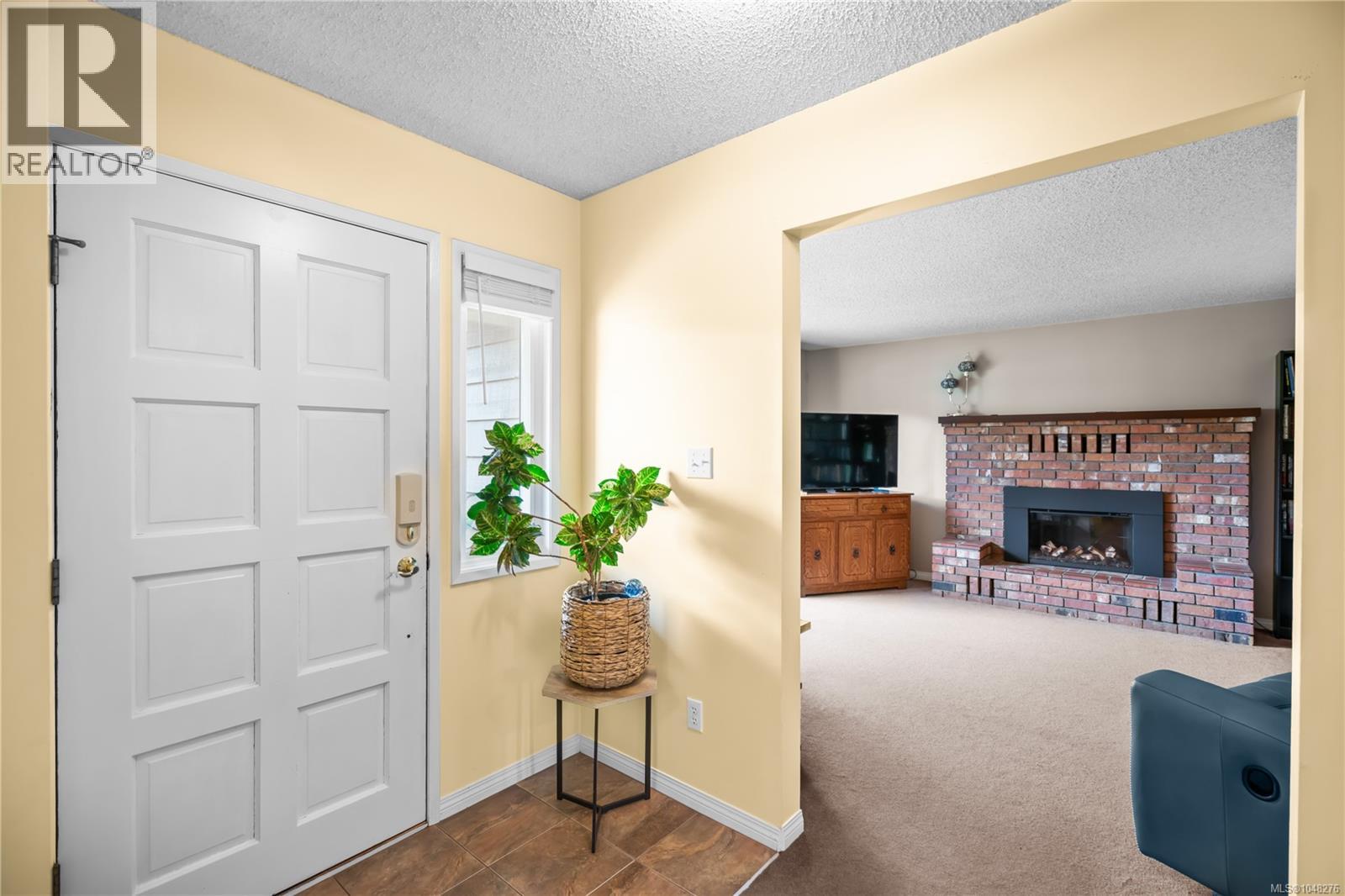 7703 Wallace Dr, Central Saanich