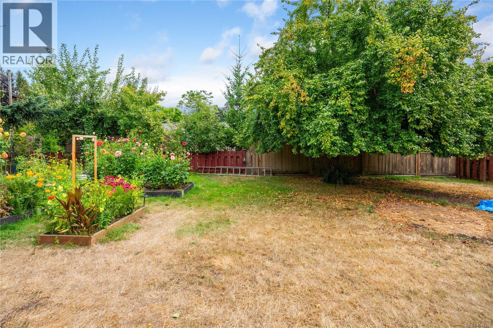 7703 Wallace Dr, Central Saanich