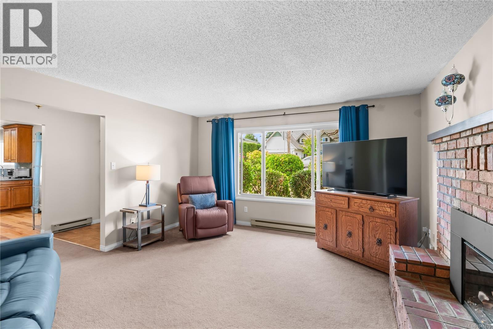 7703 Wallace Dr, Central Saanich