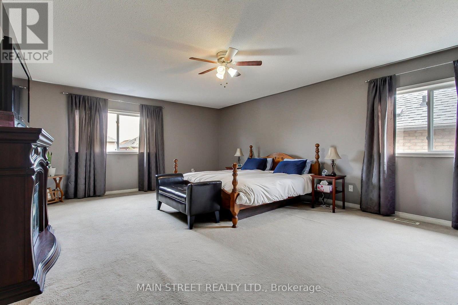 110 CRITTENDEN DRIVE - 19