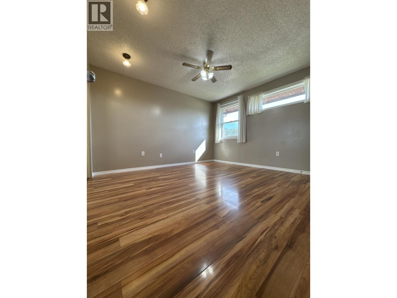8820 107A AVENUE - Image 13