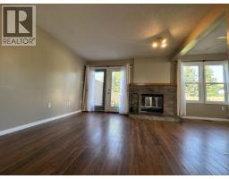 8820 107a Avenue, Fort St  John, BC V1J5Z1 Photo 9