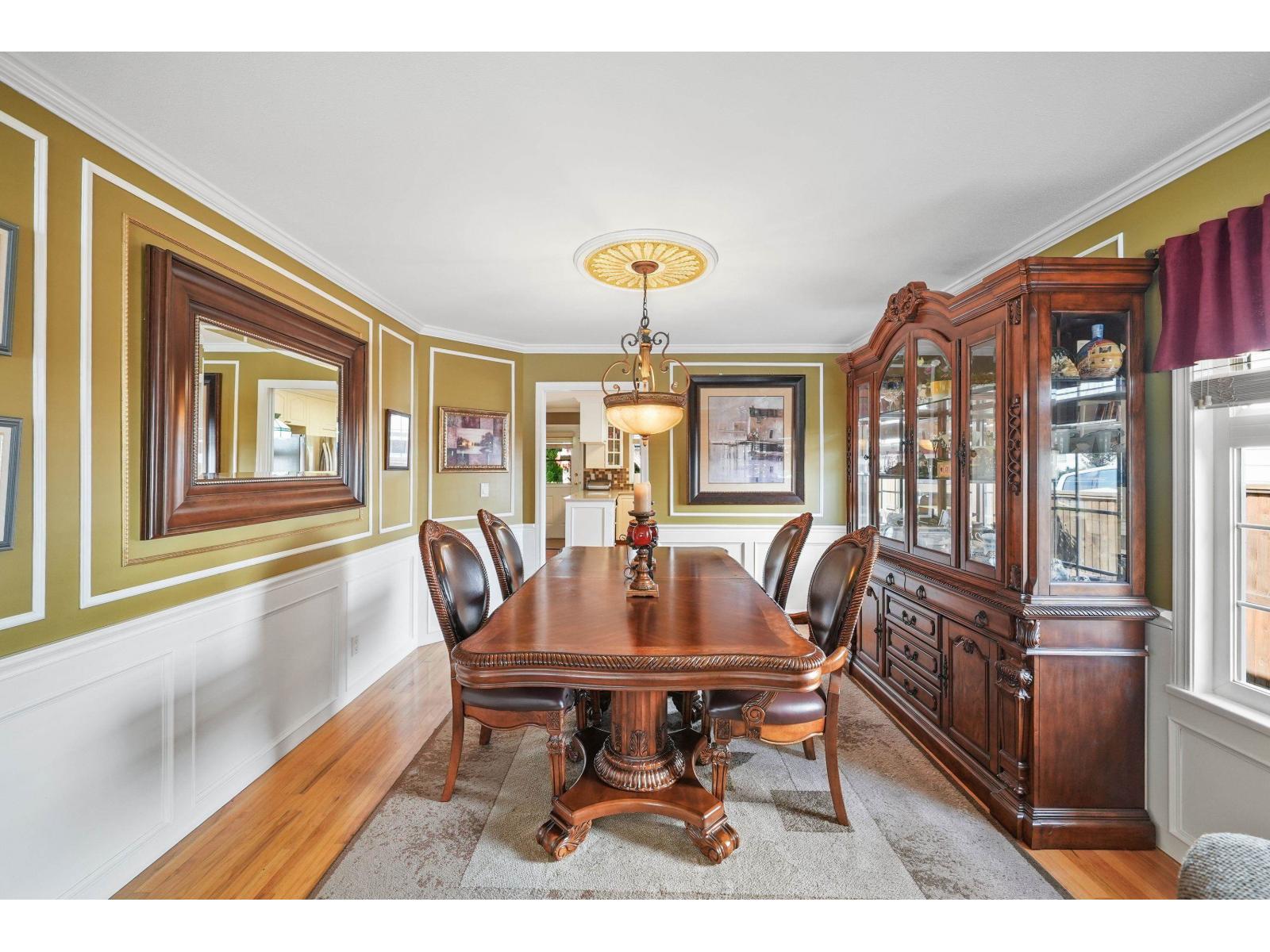 18555 57 AVENUE, Surrey
