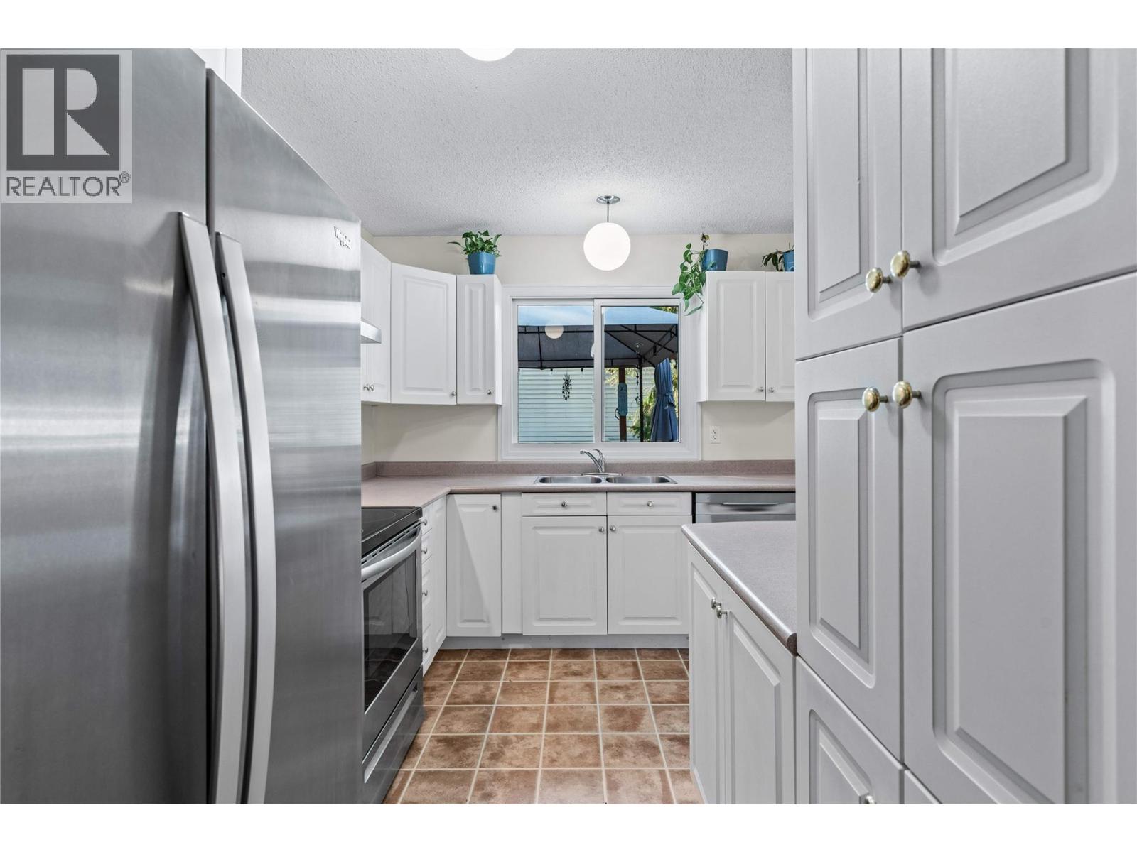 792 Eastwood Road - 10