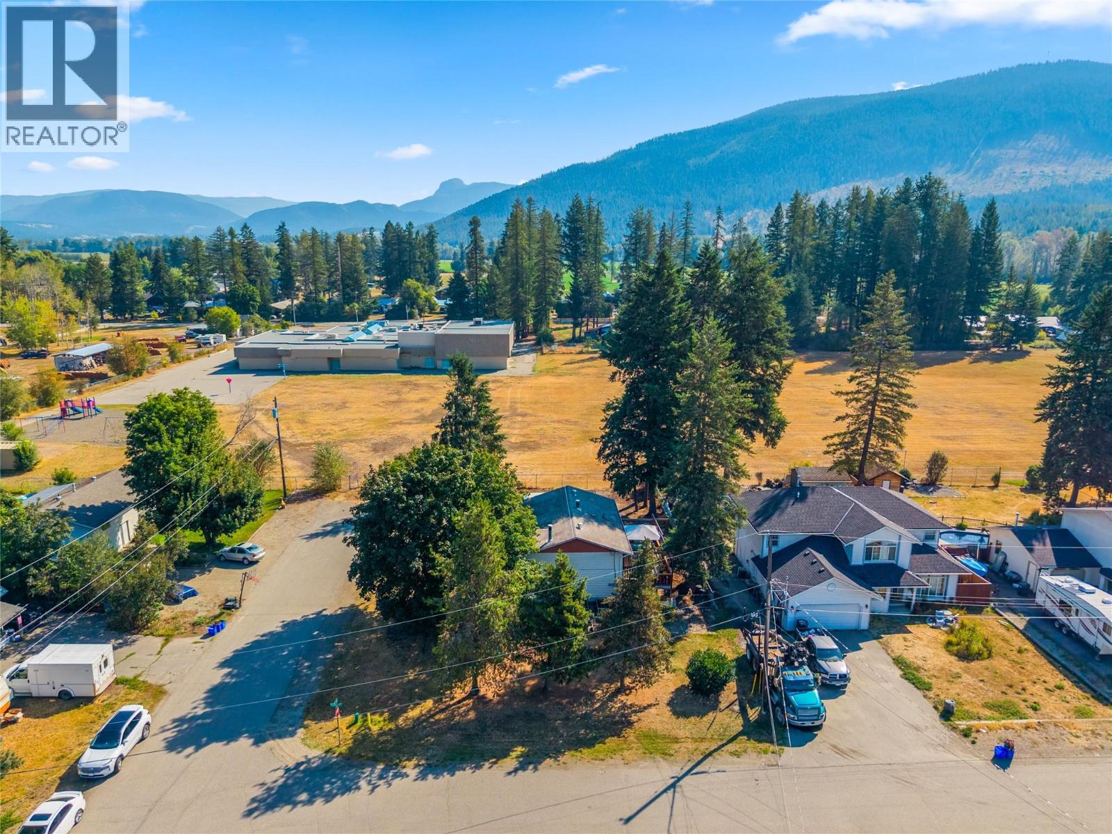 792 Eastwood Road - Image 37