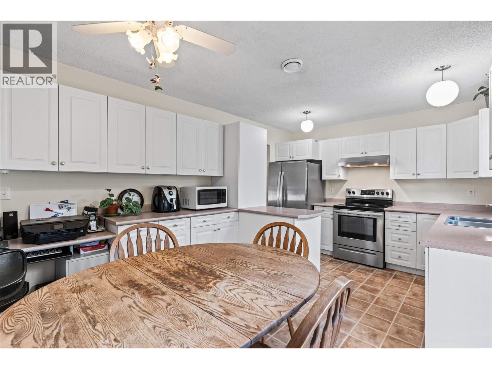 792 Eastwood Road - Image 9