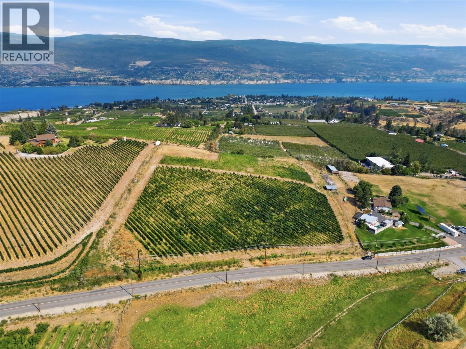 6007 Giants Head Road, Summerland