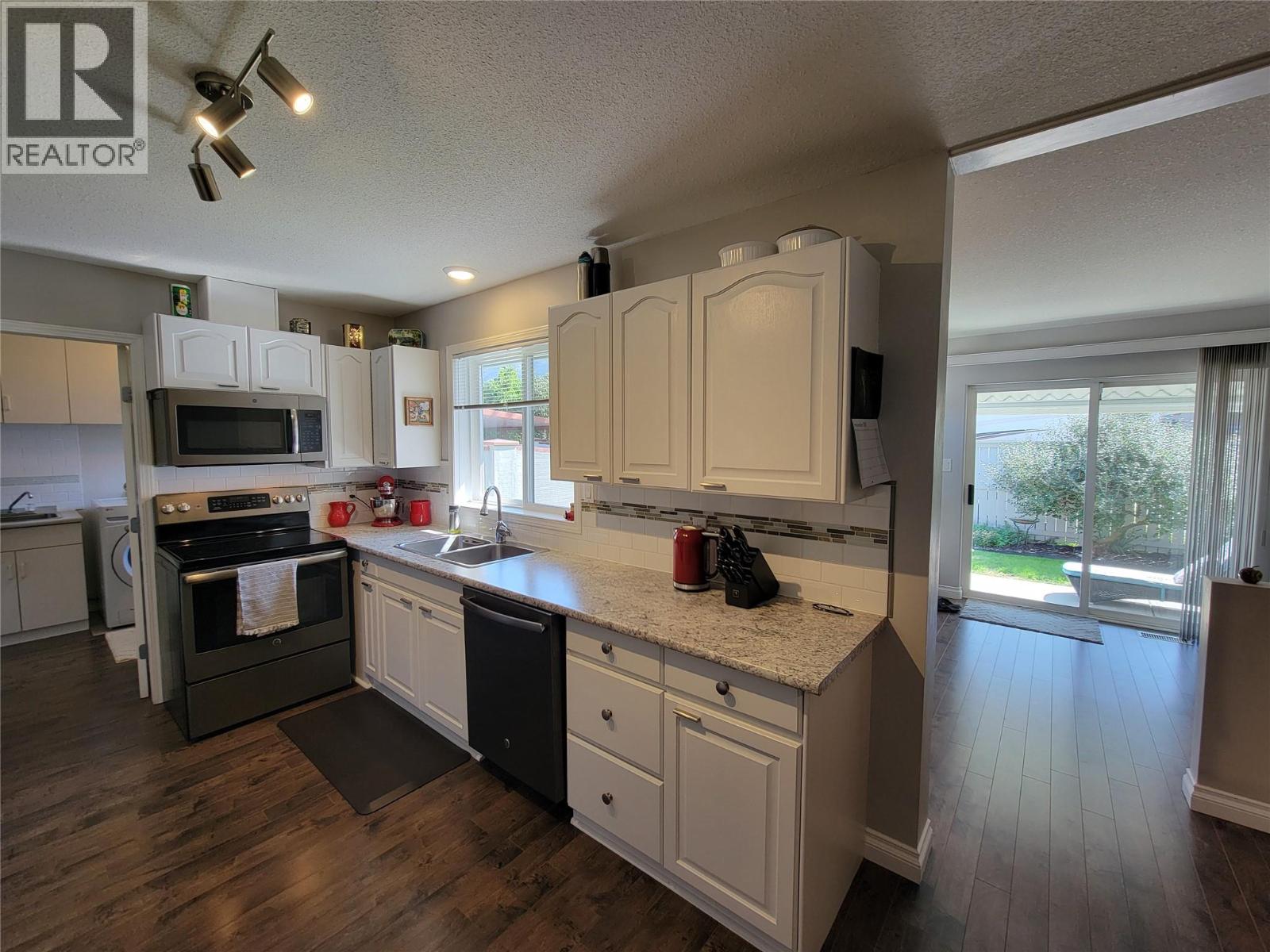 707 12th Avenue, Keremeos