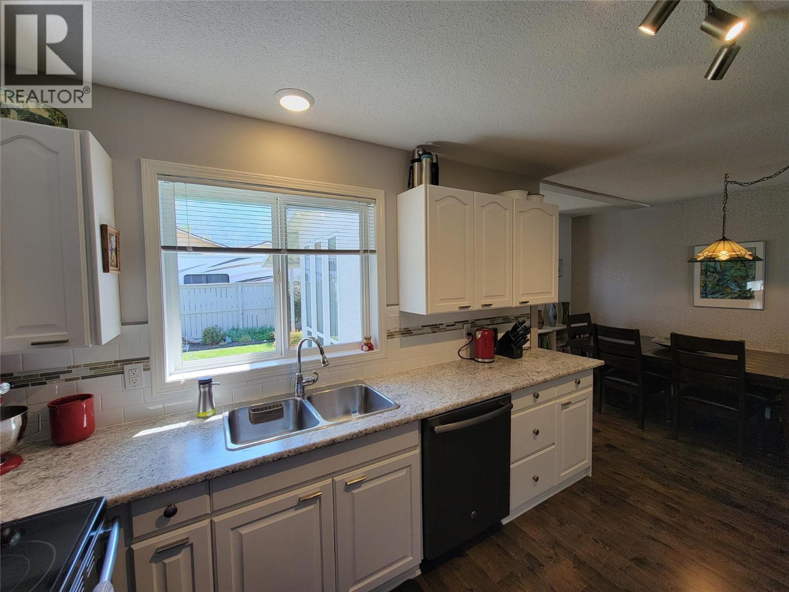 707 12th Avenue, Keremeos