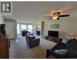 4pc Bathroom - 707 12th Avenue, Keremeos, BC V0X1N3 Photo 9