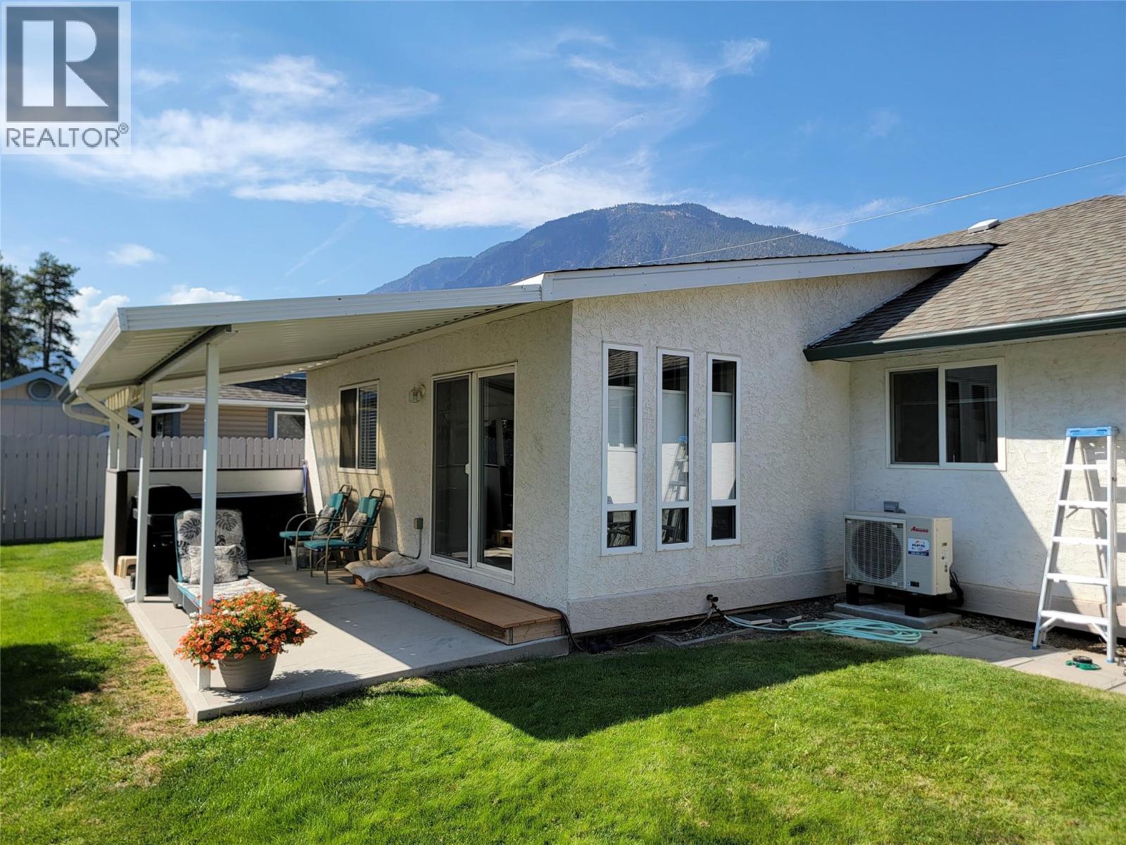 707 12th Avenue, Keremeos