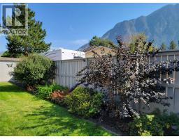 3pc Ensuite bath - 707 12th Avenue, Keremeos, BC V0X1N3 Photo 6
