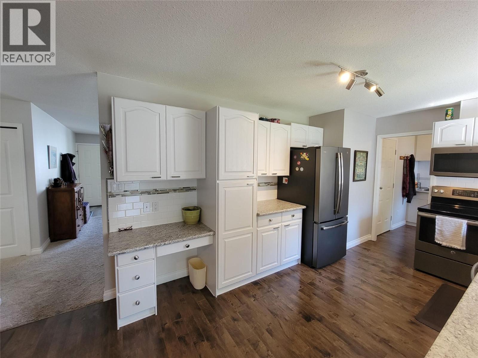 707 12th Avenue, Keremeos