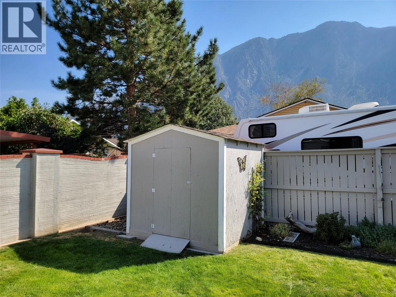 707 12th Avenue, Keremeos