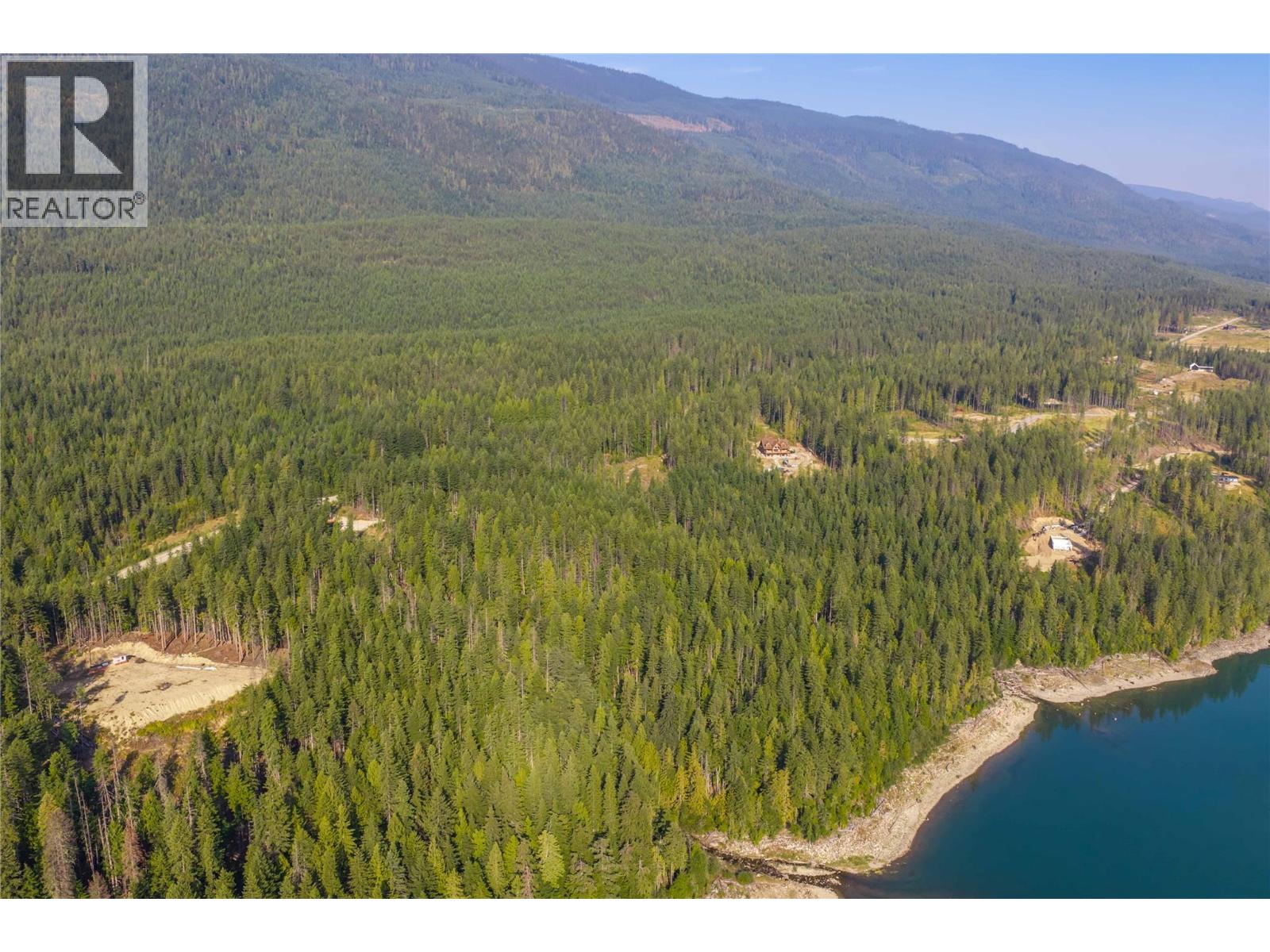 8044 23 South Highway, Revelstoke