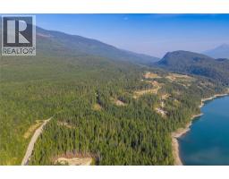 8044 23 South Highway, Revelstoke, BC V0E2S0 Photo 15
