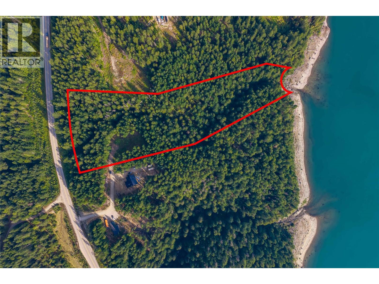 8044 23 South Highway, Revelstoke