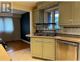 Laundry room - Upper - 694 Niagara Street, St  Catharines, ON L2M3R9 Photo 9