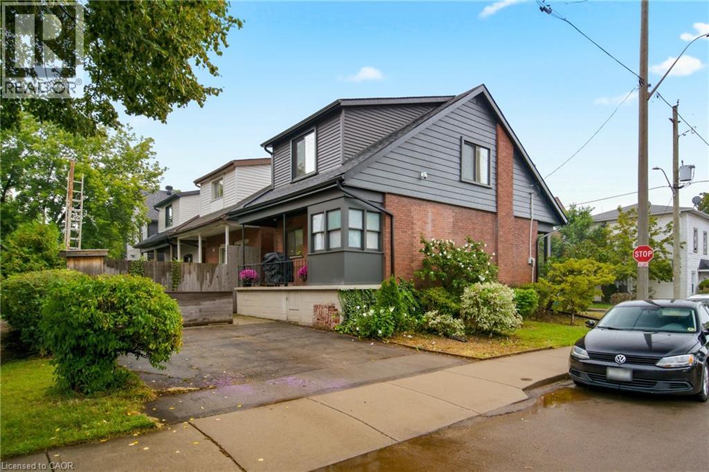 39 CAMPBELL Avenue - Image 26