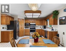 Family room - 720 6th Avenue, Rosthern, SK S0K3R0 Photo 15