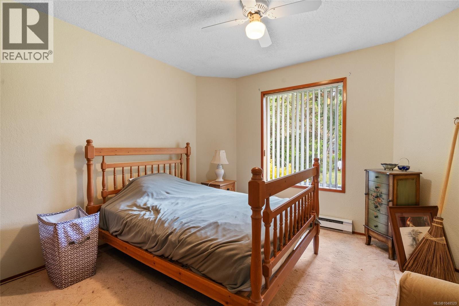 2 1215 Stelly's Cross Rd, Central Saanich