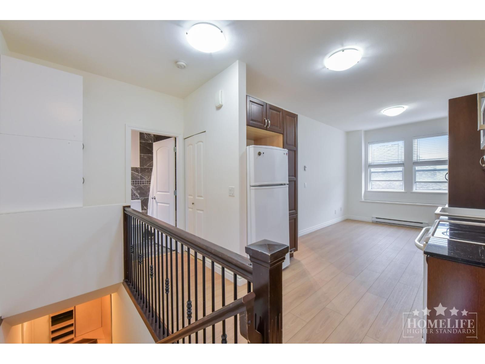 Coach House 6983 192 STREET, Surrey