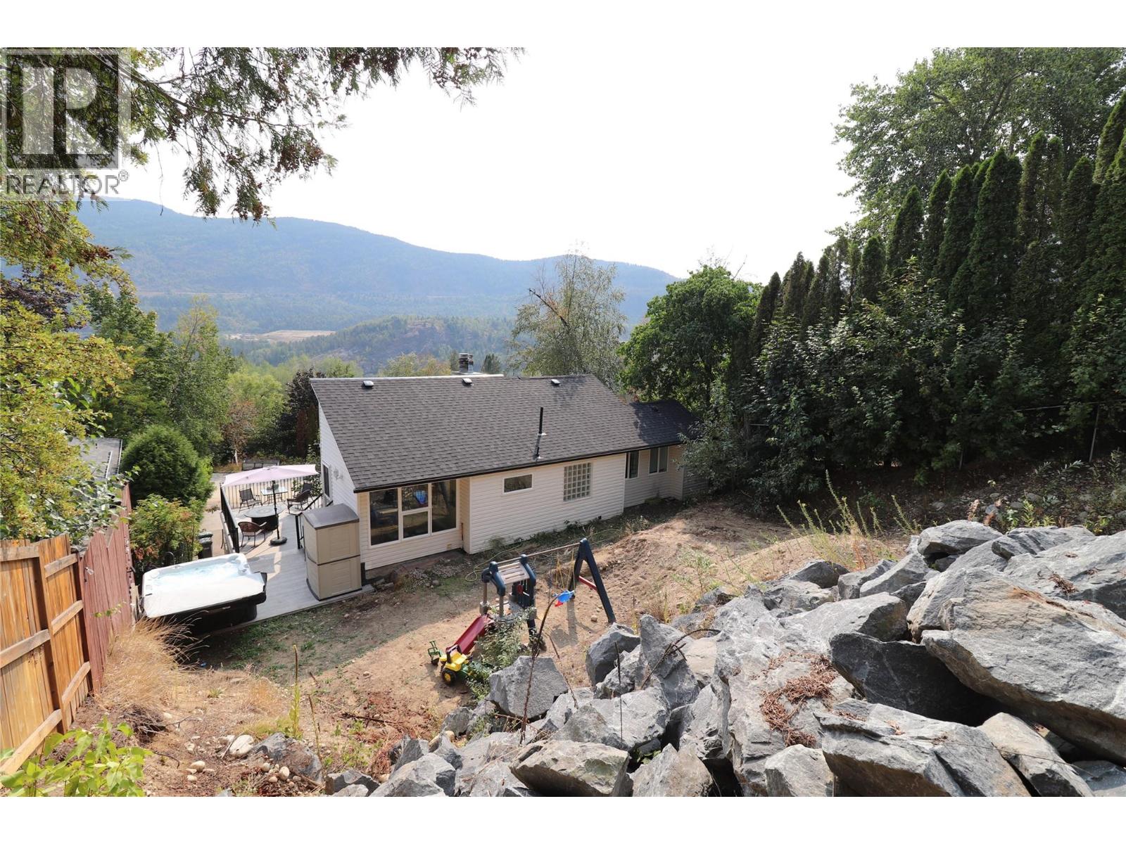 3702 9TH Avenue - 43